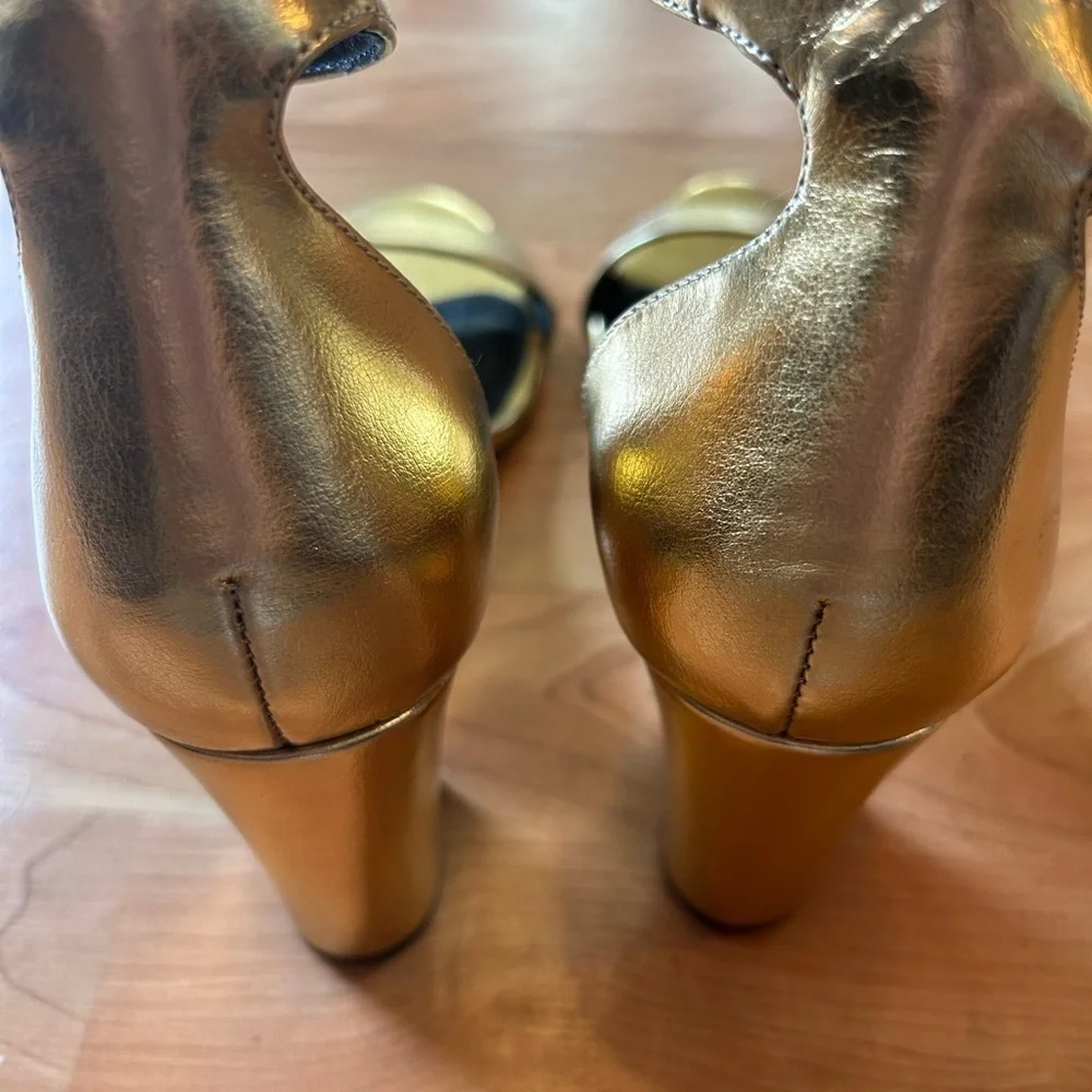 Madden Girl chic metallic
